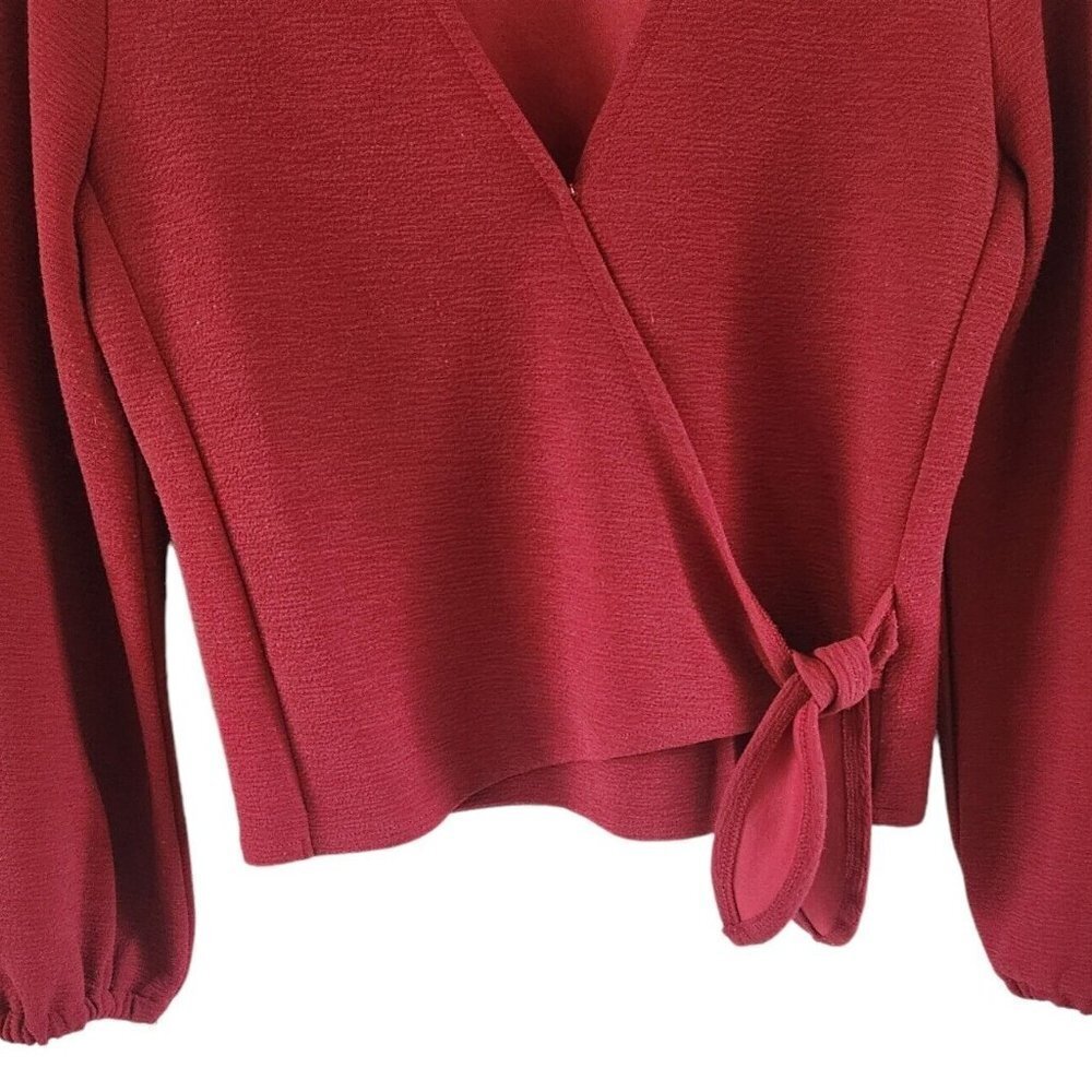 Texture & Thread Madewell Red Crepe V Neck Wrap Side Top Blouse Womens Size S - Picture 4 of 7